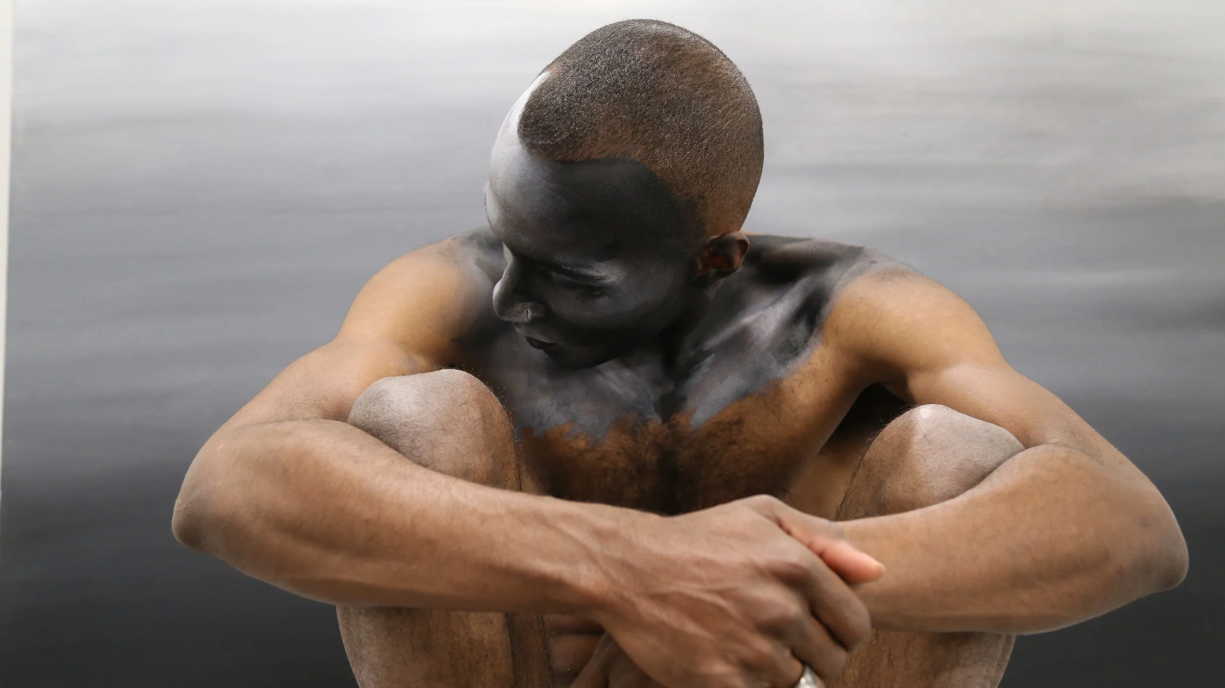 Gray is the Color of Absence