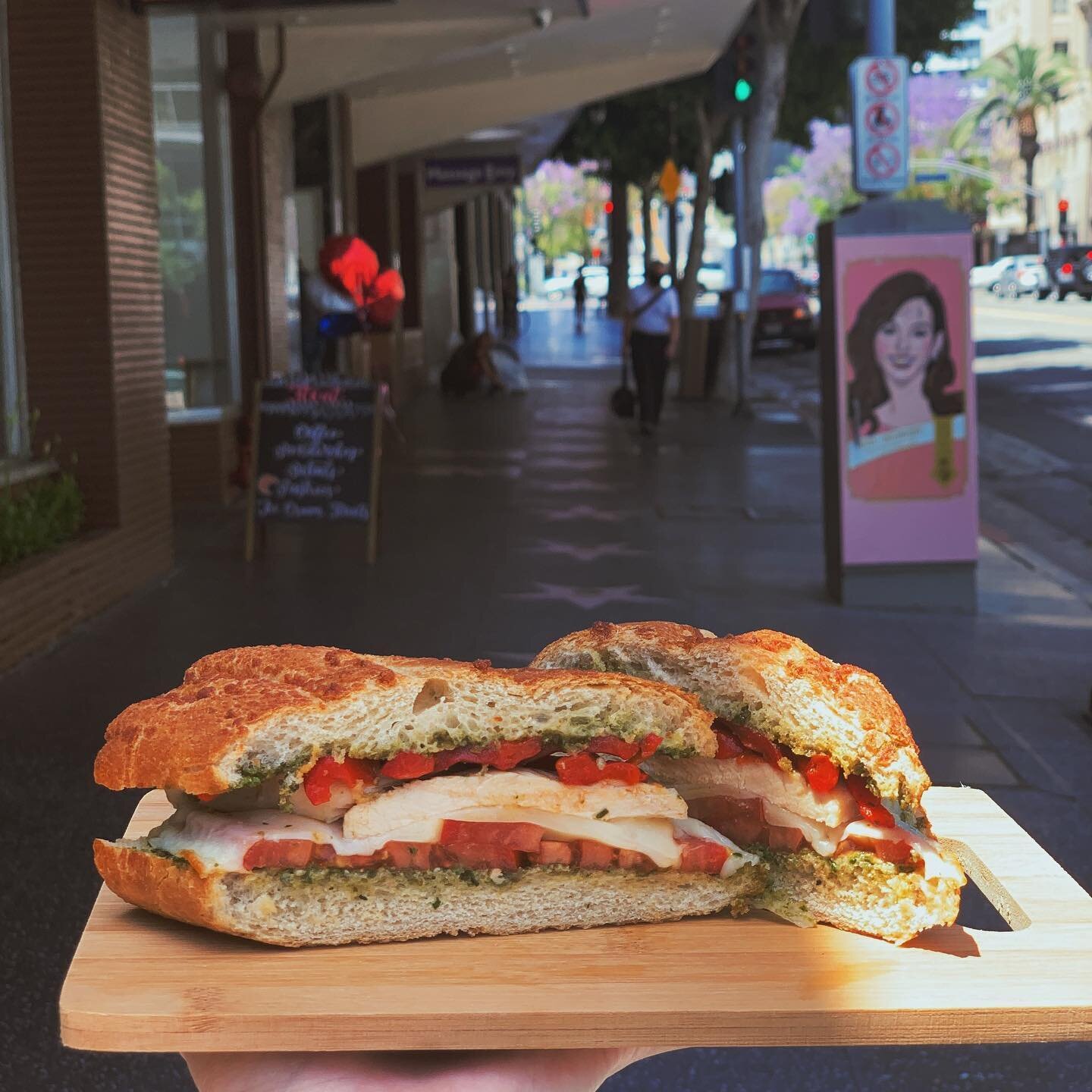 Come to our Hollywood location and enjoy our sandwiches while watching the &quot;stars&quot; 🌟. This is our famous Pesto Chicken sandwich with homemade pesto sauce🥪⠀
⠀
⠀
⠀
⠀
⠀
#floatcoffeeshop #hollywoodcafe #hollywoodlife #hollywooddreams #hollywo