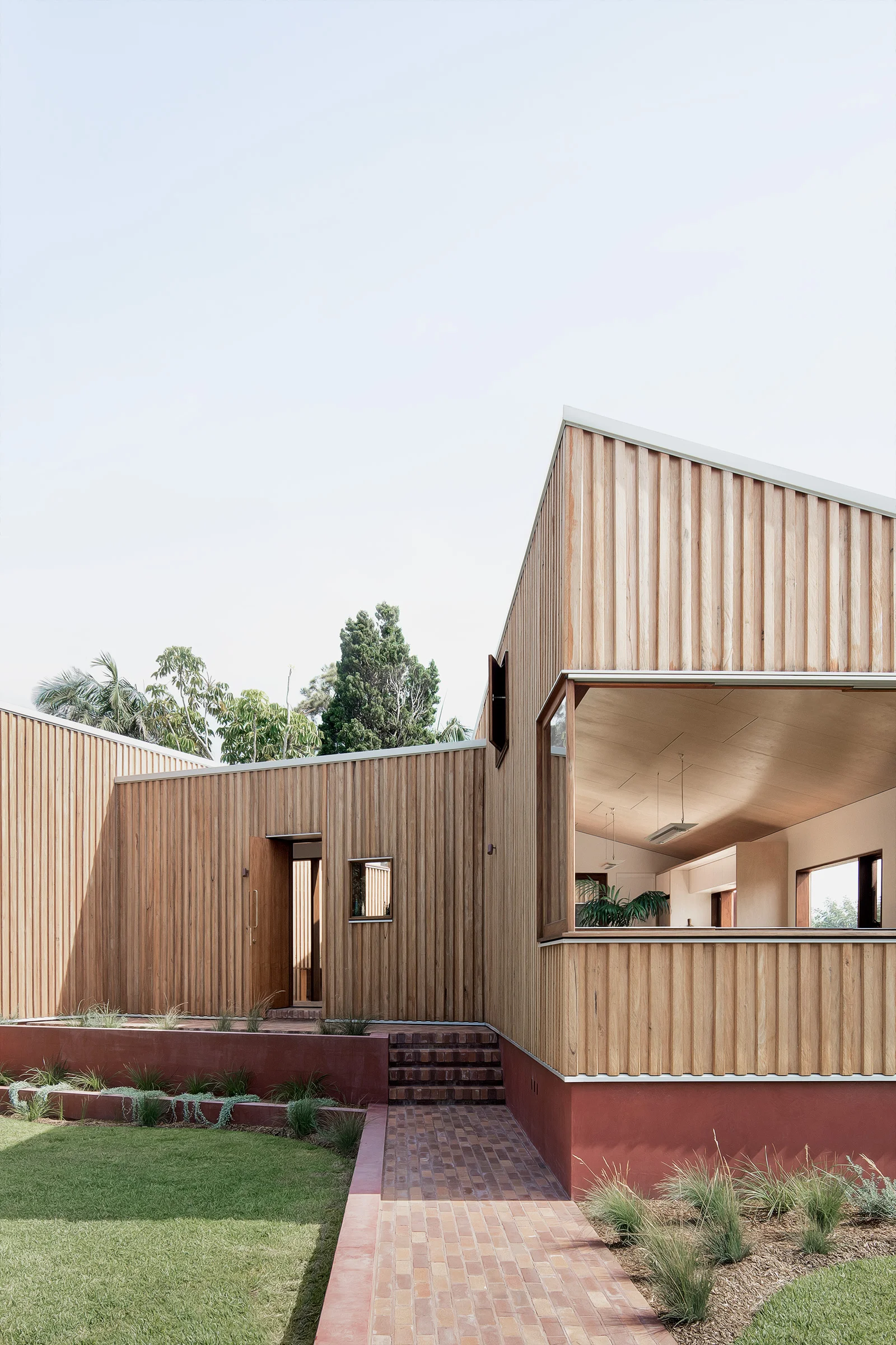 SYDNEY-RESIDENTIAL-ARCHITECT-TRIAS-STUDIO-THREE-PIECE-HOUSE-P03-BH.jpg