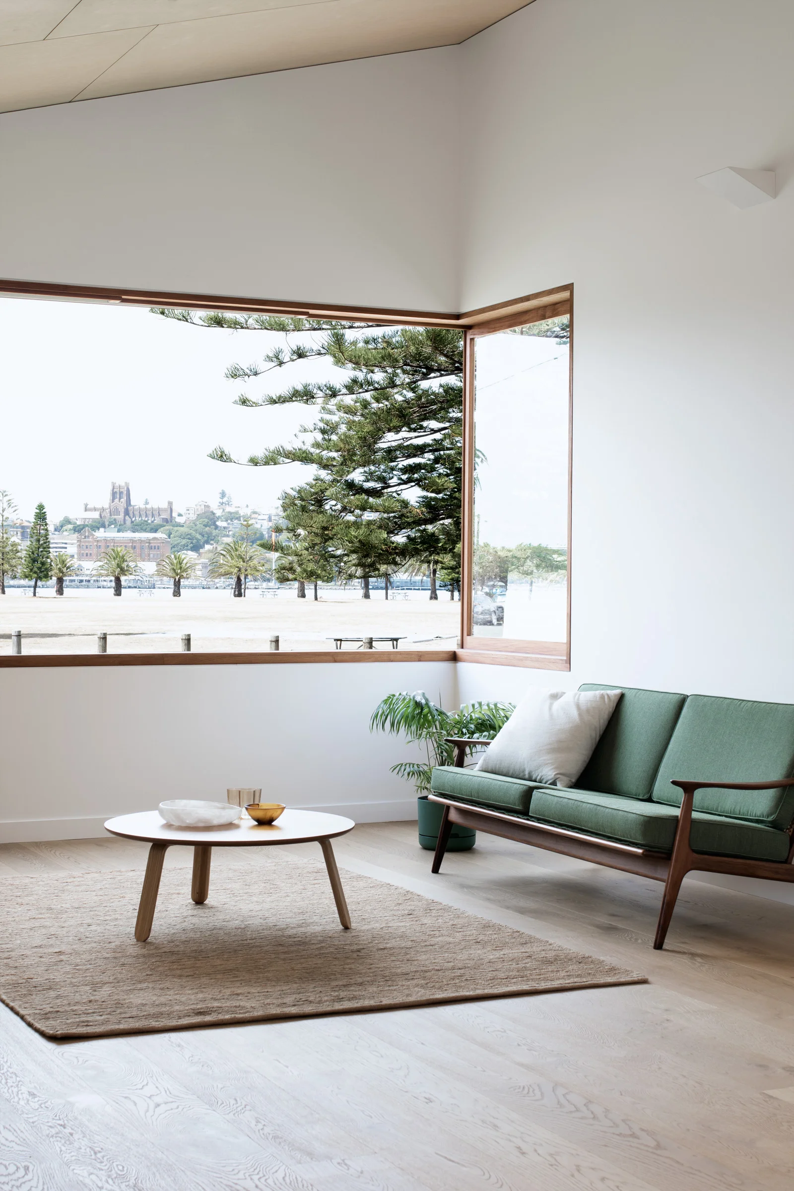 SYDNEY-RESIDENTIAL-ARCHITECT-TRIAS-STUDIO-THREE-PIECE-HOUSE-P05-BH.jpg