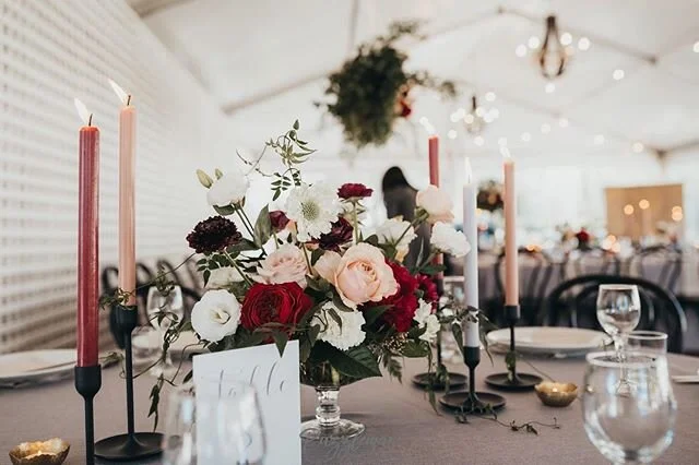 Signature compote vase arrangements. Event design by @eventsbygrey Captured by @puzzleman_productions