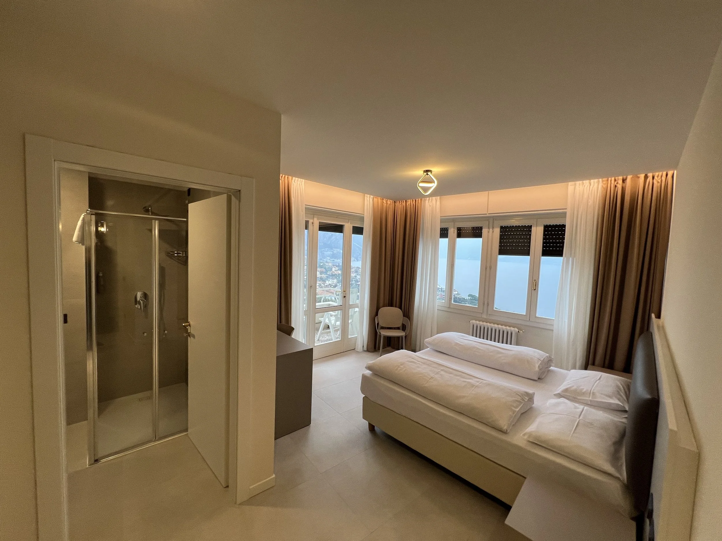 camera_superior_balcone_vista_panoramica004.JPG
