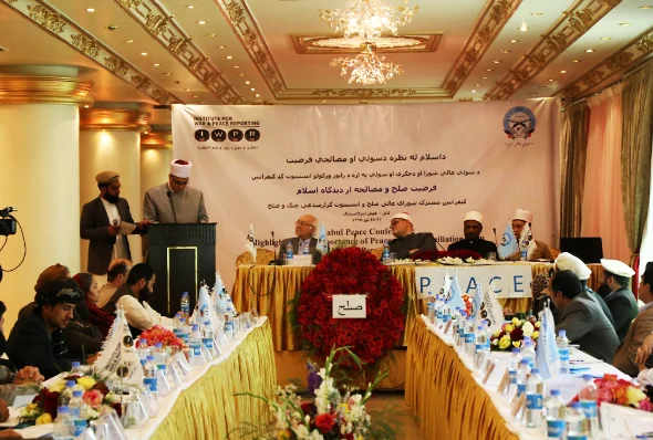 IWPR Holds Landmark Afghan Peace Conference