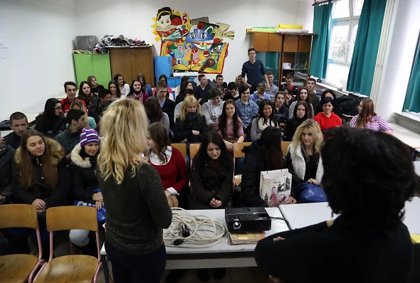 IWPR Films Spark Debate Among Young Bosnians