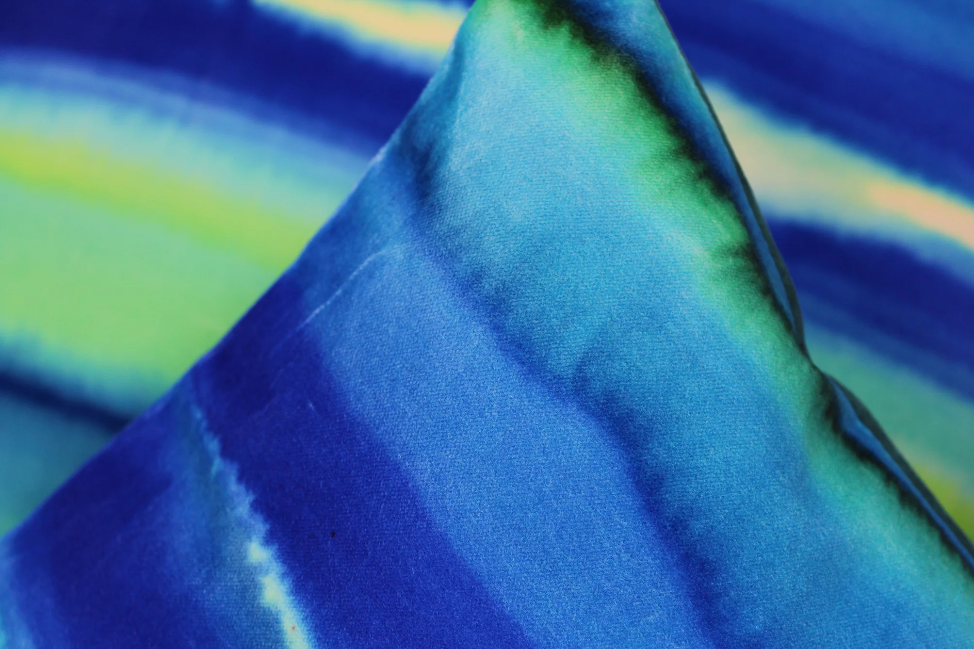 harmony azure cushion detail