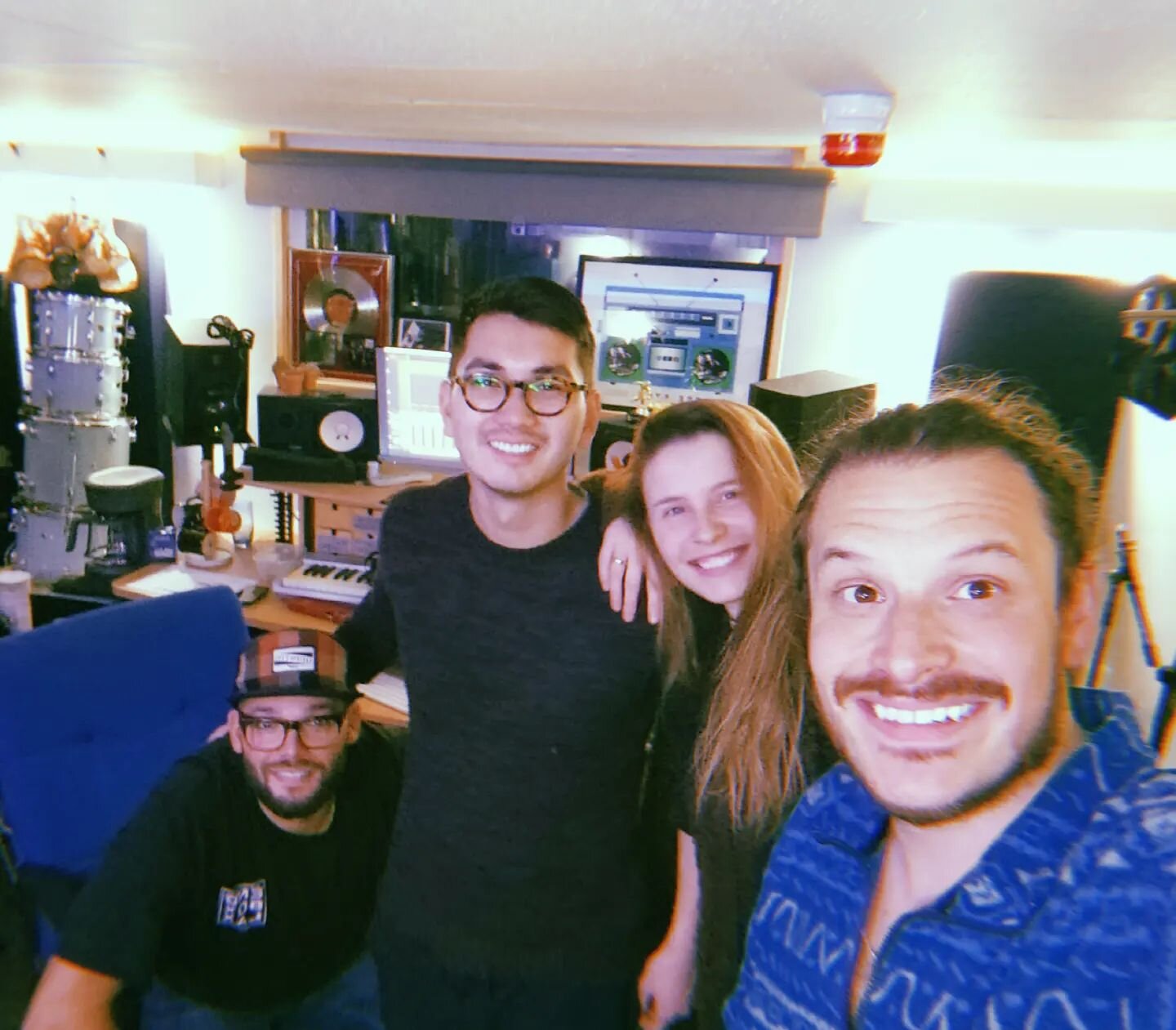 💙 The Odd Fam 💙

Always a big helping of soul food when we get in the room together 🙌🏻🎶 So much loveeeee!

Cooking up another treat for your 👂🏼s...watch this spaceeee 👀🥰❤️

P.S. Giz a listen to our new album... (Link in bio)👀