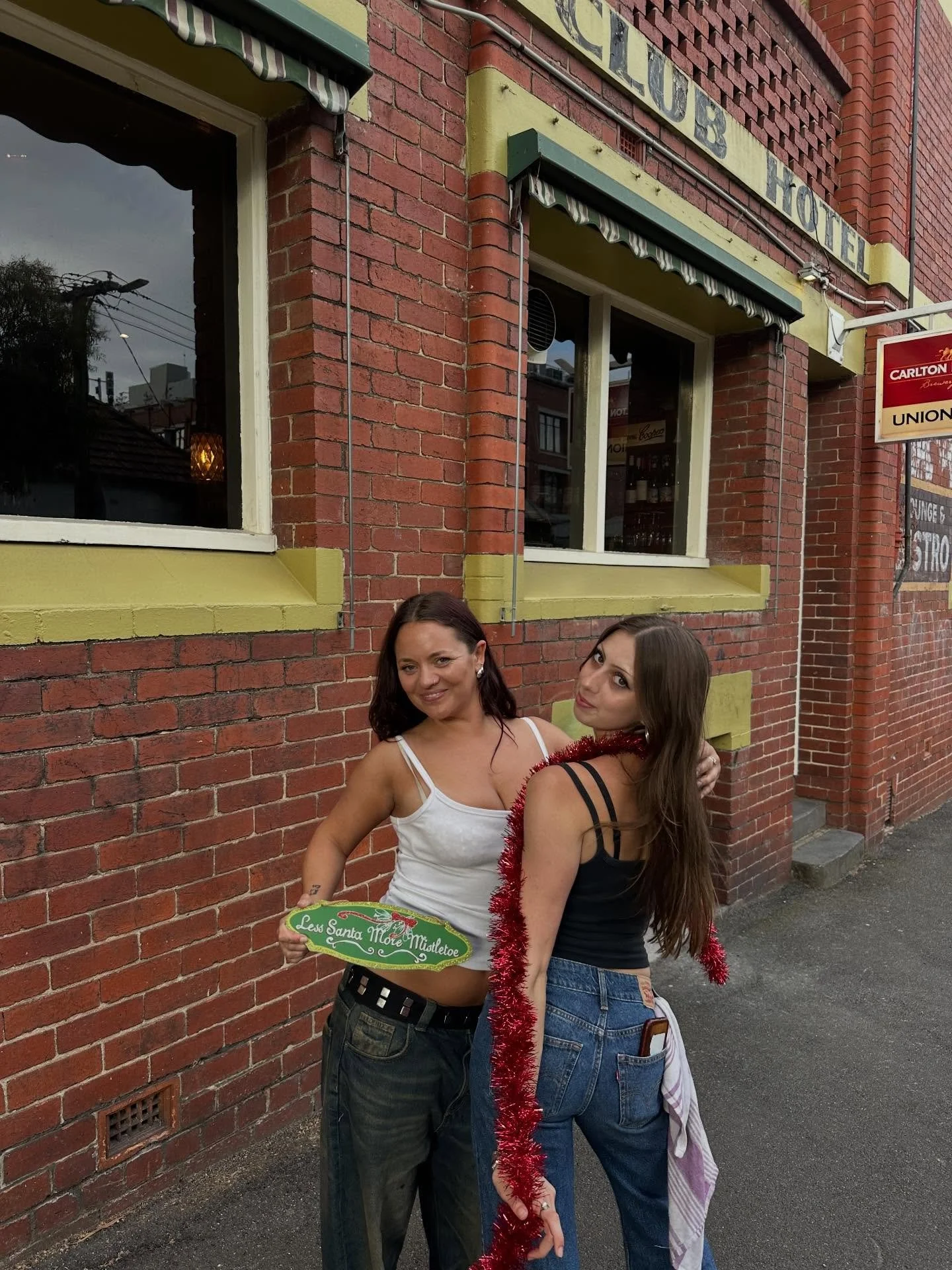 Spreading all the holiday fun and doing in the damn sun ☀️ happy silly season yall. Come get a round