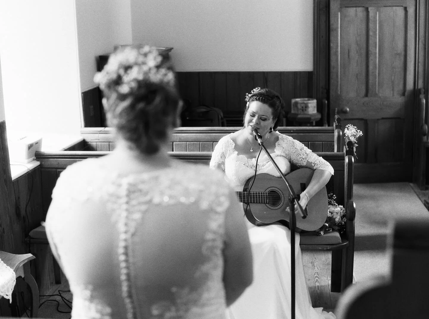 Keeping with the music theme, there&rsquo;s something incredibly special when couples sing to each other or together on their wedding day 💗 Memories I&rsquo;ll never forget from Georgia &amp; Julie and Harriet &amp; Graeme 💗 #analogue #blackandwhit
