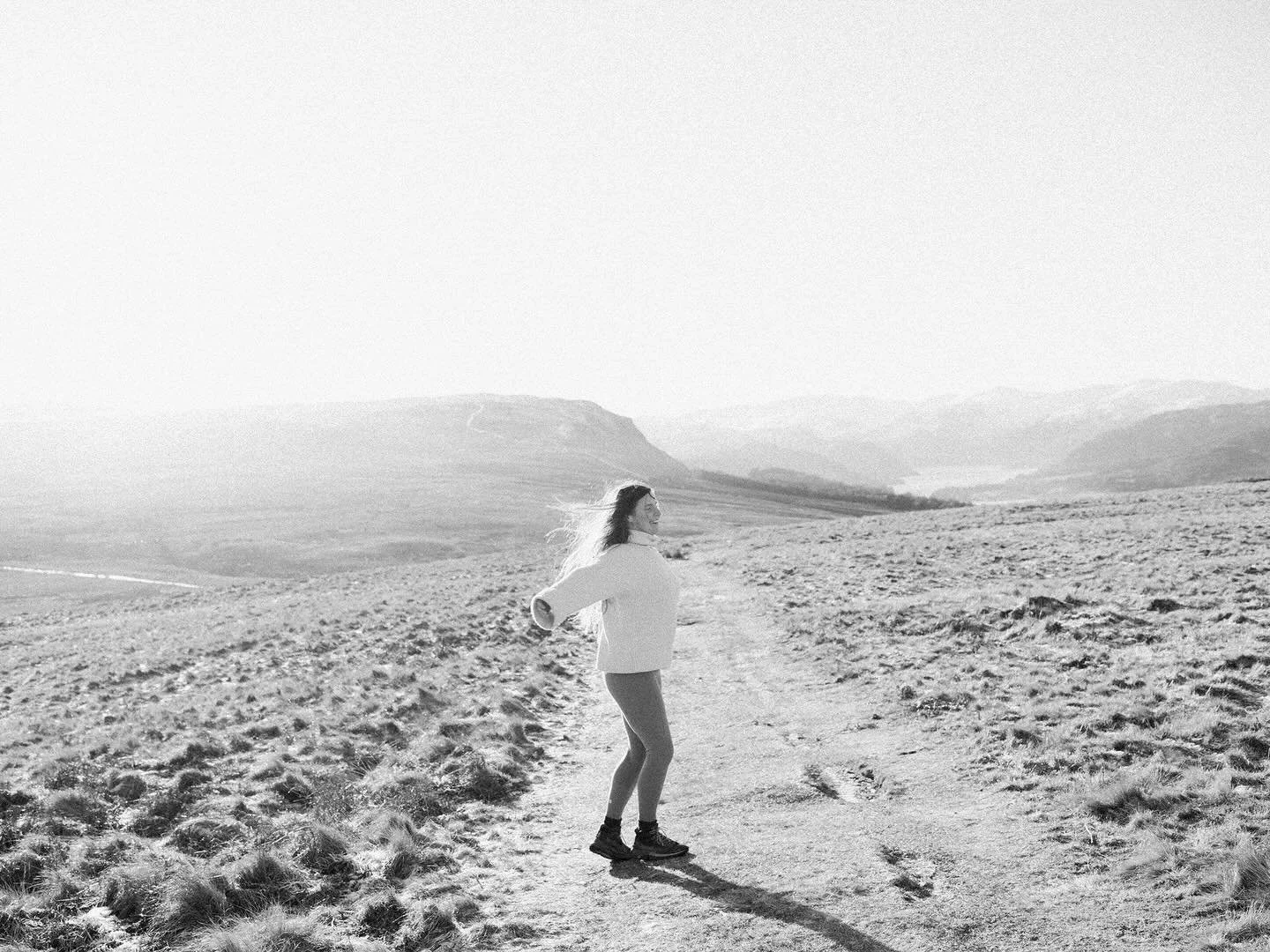 Happy Earth Day 💚 sharing photos from some of the sessions I have done over the years with my fabulous Earth loving pal @emily_nourishyou 🩷