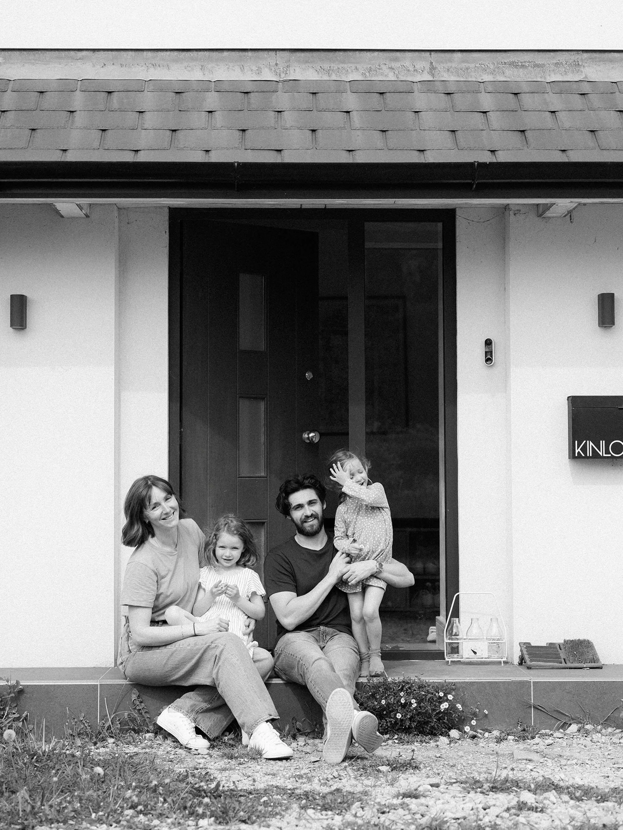 So a couple of weeks ago I had the absolute pleasure of photographing Victoria and her lush family! They had a &lsquo;day in the life&rsquo; session and it was so fun and interesting to do - we didn&rsquo;t pose, they had their usual Sunday routine a