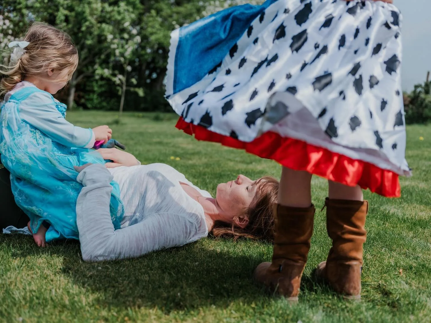 Happy bank holiday weekend everyone! This was a really hard post to narrow down to 20, blog post incoming! I loved this session with @victoriaphippsmbe and her gorgeous family. They chose a &lsquo;Day in the Life&rsquo; shoot, something I launched a 
