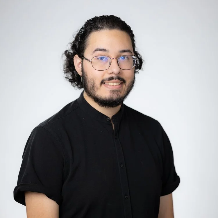 RAMIRO RAMOS Production Arts Specialist
