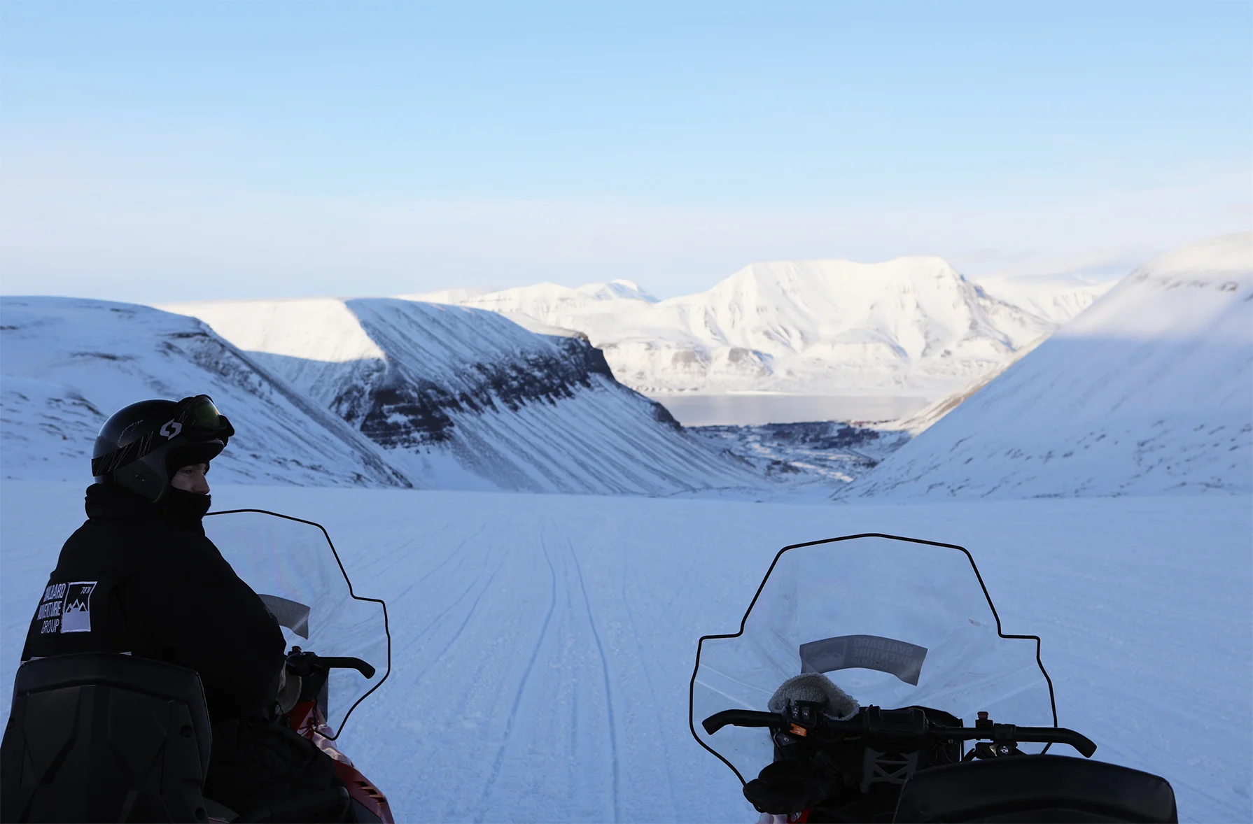 Svalbard snowmobile.jpg