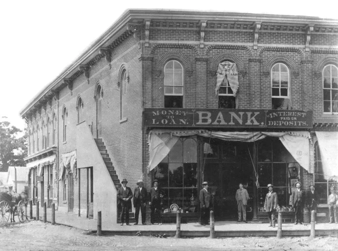 Tour-08_glazier-bank-1870s.jpg
