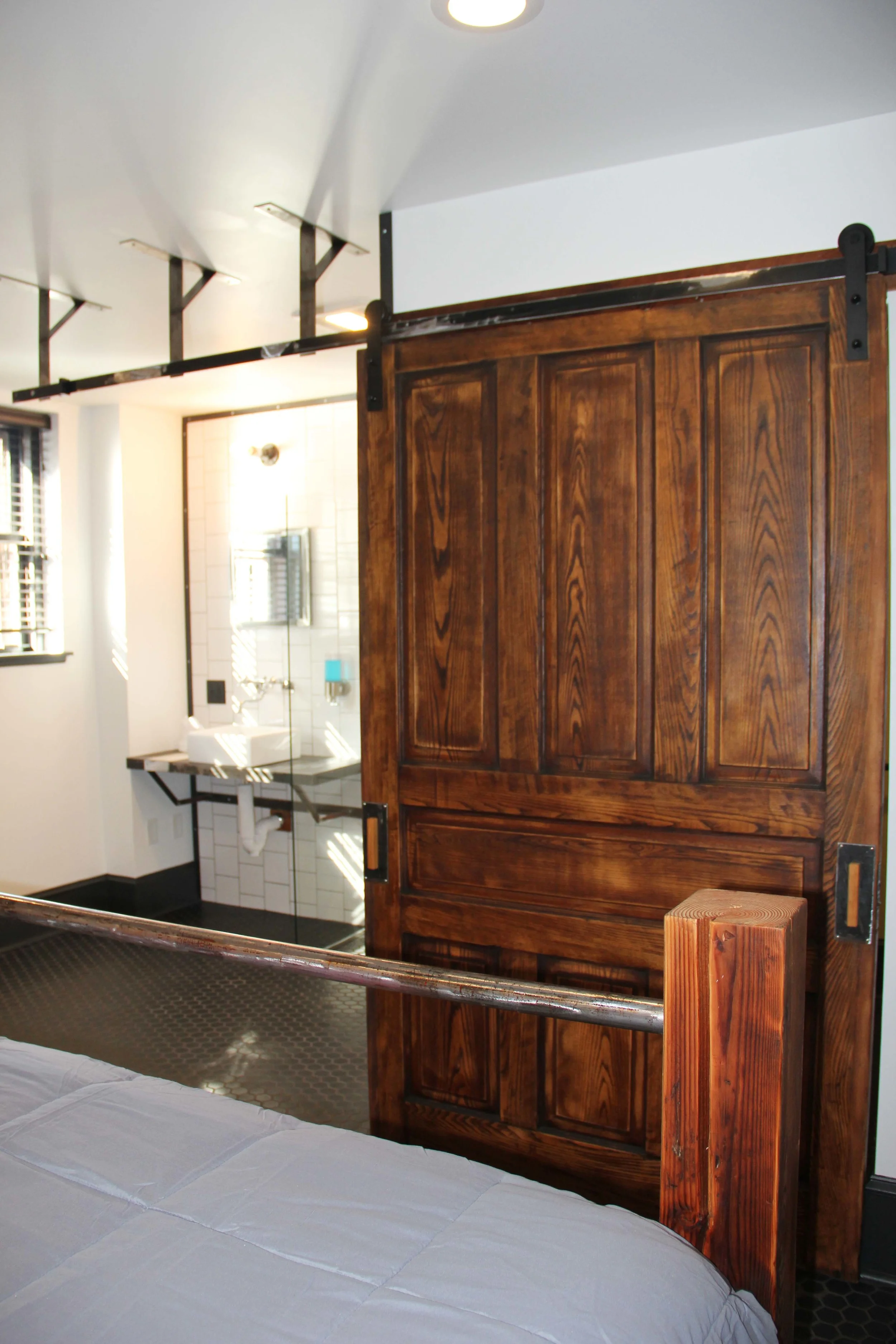 Room101_2328.jpg