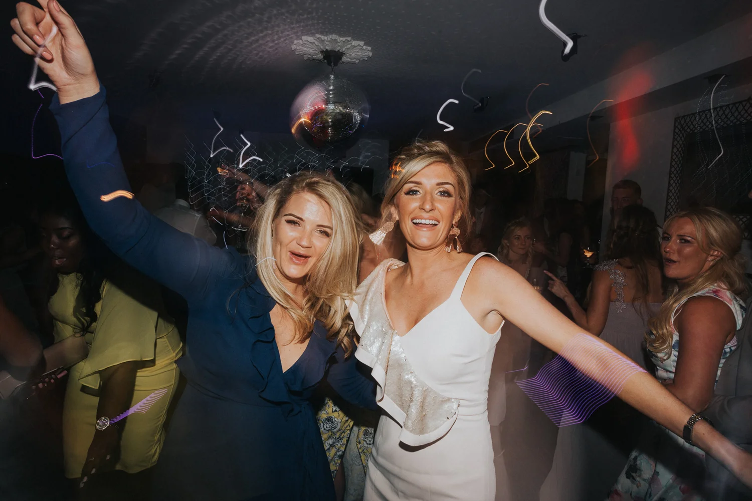 Surrey Wedding Photographer025.jpg