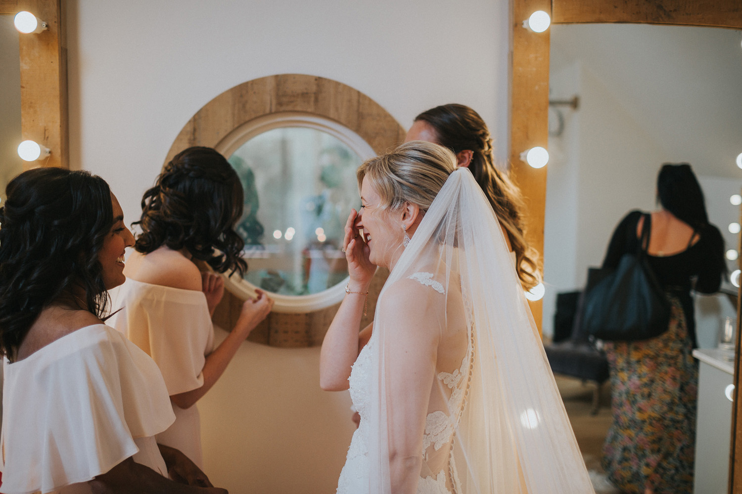 Surrey Wedding Photographer014.jpg