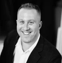 NOAH OSTROFF, CEO Noah attended Cheltenham High School and graduated with High Honors from Penn State University with dual degrees in Marketing and International Business. After college, Noah moved to Palm Beach Gardens, Florida where Noah immediately began working as a project manager for Toll Brothers and subsequently Centex Homes. As the youngest-ever project manager, he oversaw the entire building operation of hundreds of new luxury homes. Noah moved back to Center City, Philadelphia in 2006, after deciding to start a family and move closer to a large network of friends and family in the Philadelphia area. With his experience in new home construction, and after purchasing several homes in Philadelphia and Florida, he found that he enjoyed and excelled at giving advice and assistance to friends making their first purchase. It was only a matter of time before he would consider making his hobby a full time career. In 2008, Noah joined Coldwell Banker Preferred and rapidly became one of the company's top performing agents. In 2009, he earned the "Rookie of the Year" award for closing more deals in his first full year than any other agents in the company's history. In 2010, Philadelphia Magazine gave Noah Ostroff the 5 Star Award for excellence in the industry. Noah then formed an exceptional team of agents, marketing professionals and operations staff to help better serve the Philadelphia Real Estate market. Phone: 215-323-5833x109 Email: noah@phillyliving.com