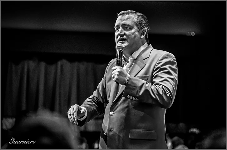 CRUZ/BETO  RALLY