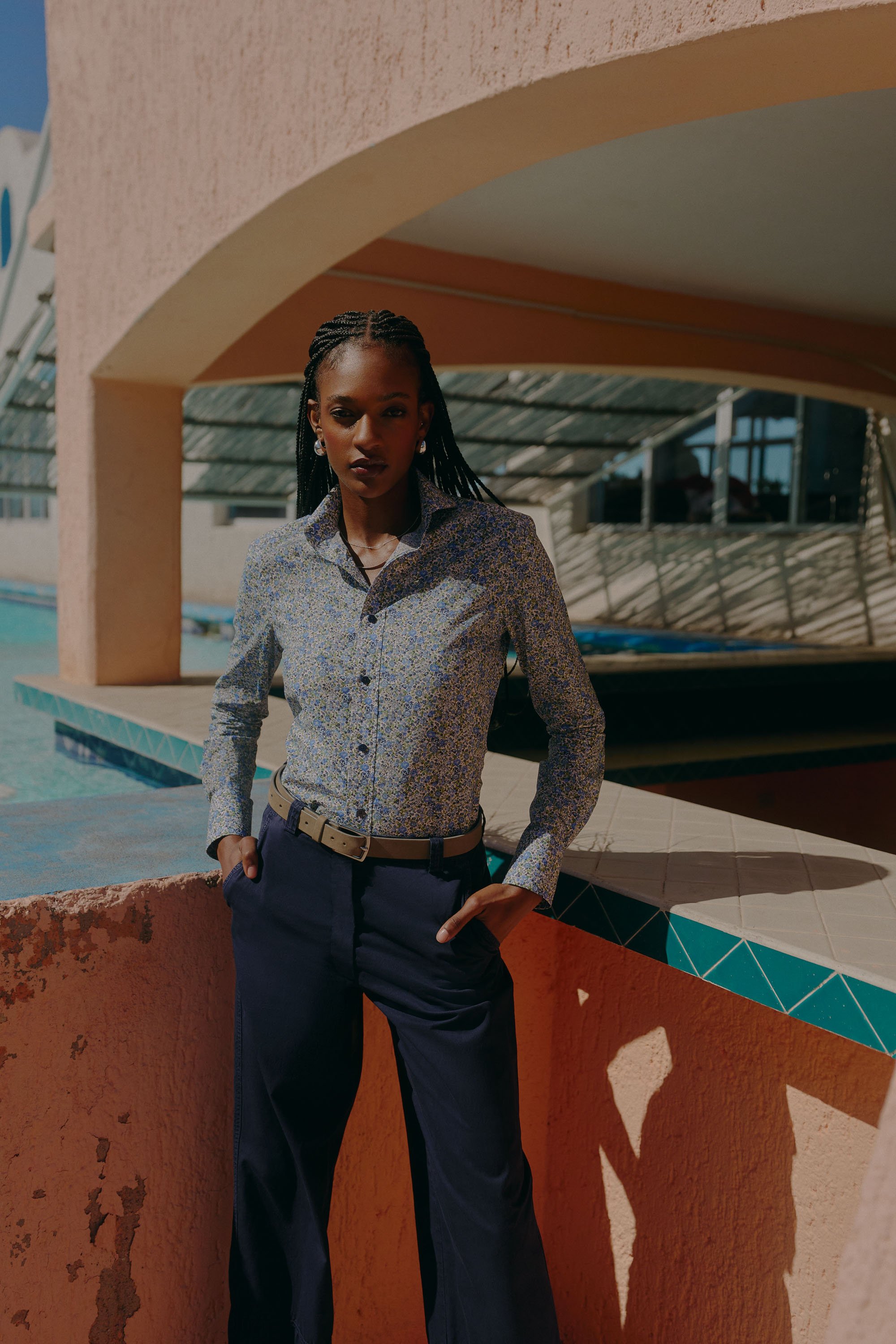 IndoWWCamp_LL FlorPrintBluShirt_SH1800 _SS25-009300-v1.jpg