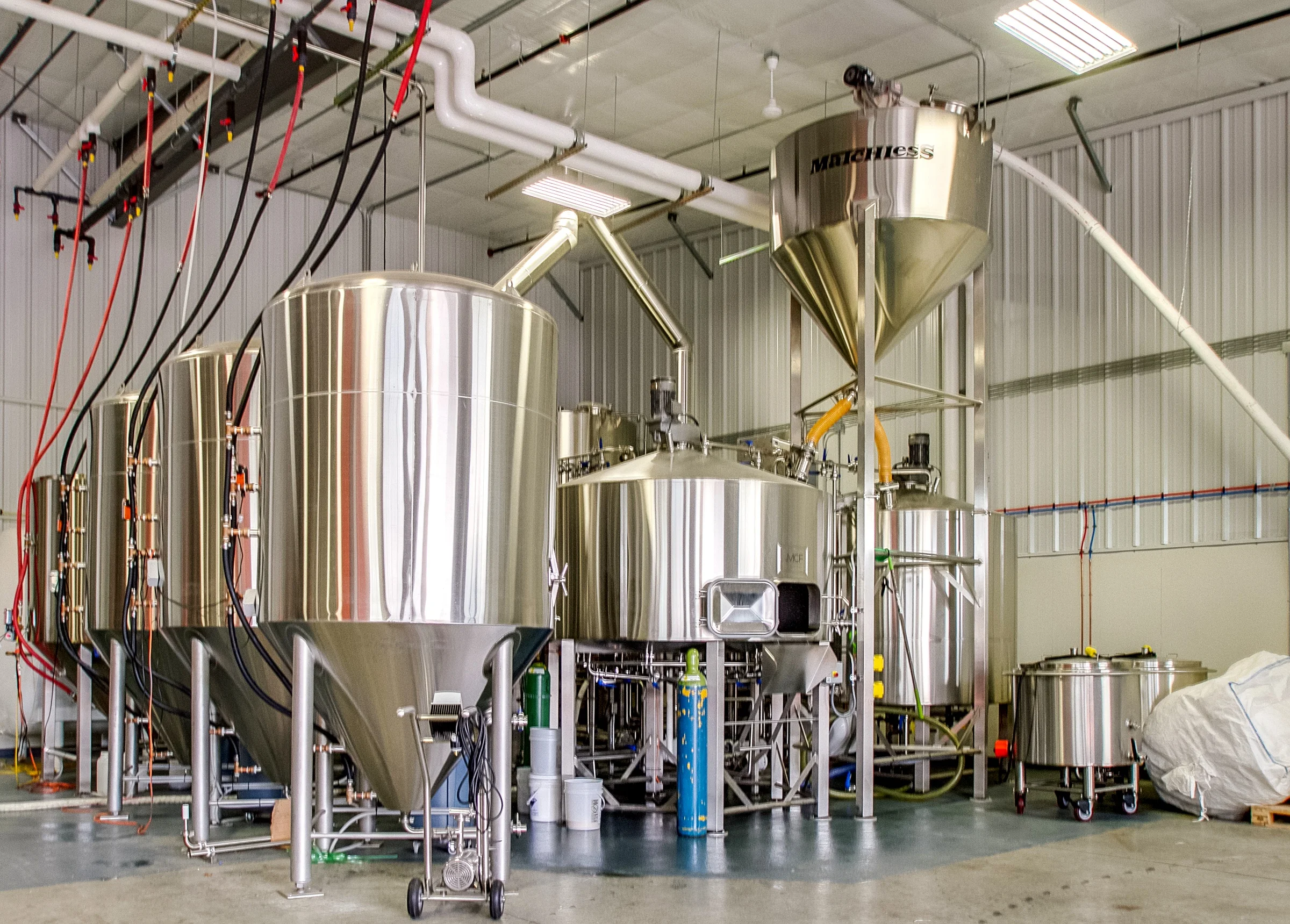 Grab a pint while taking in the view of the production space. Photo: D. Heinemann