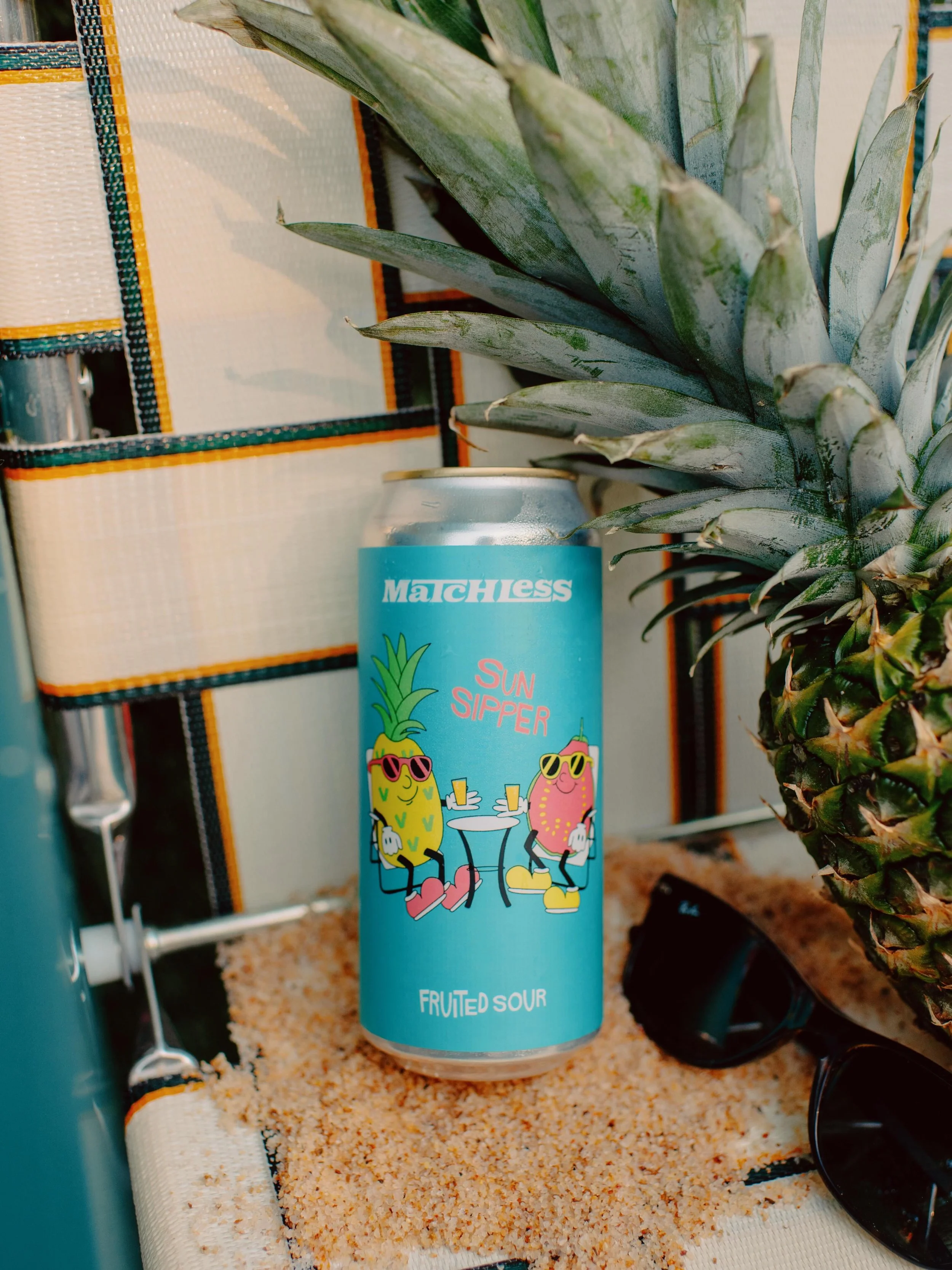 ☀️🍻Sun Sipper🍻☀️

This sour ale is tart and perfect for sipping with the sun high in the sky or even as it sets in the evening.  Best shared with friends, this sour ale boasts juicy notes of tropical fruit featuring guava and pineapple. 

#sunshine