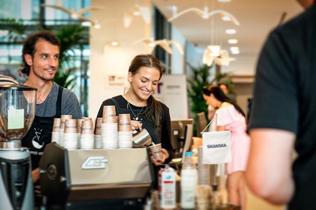 #happybaristas #millpark #skanska #skanskahungary #lamarzocco #gs3 #fiorenzato #cserpes #cappuccino #espresso #coffeegenius #casinomocca