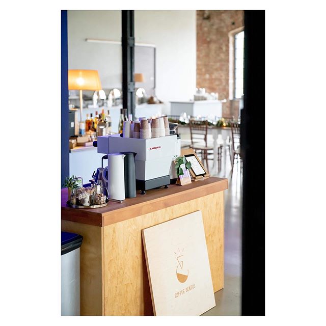 Special thanks to Tamás and Luca for having us at their beautiful wedding, which was our first of this season! Tamás was one of Andis regulars at @espressoembassy back in the beginning, so props to him for spreading the gospel of specialty coffee on his special day:) #specialtycoffeewedding #specialtycoffeecatering #coffeecatering #coffeegenius #casinomocca #flashbackphotostudio #budapest #obuda #buda #lamarzocco #lineamini #anfim