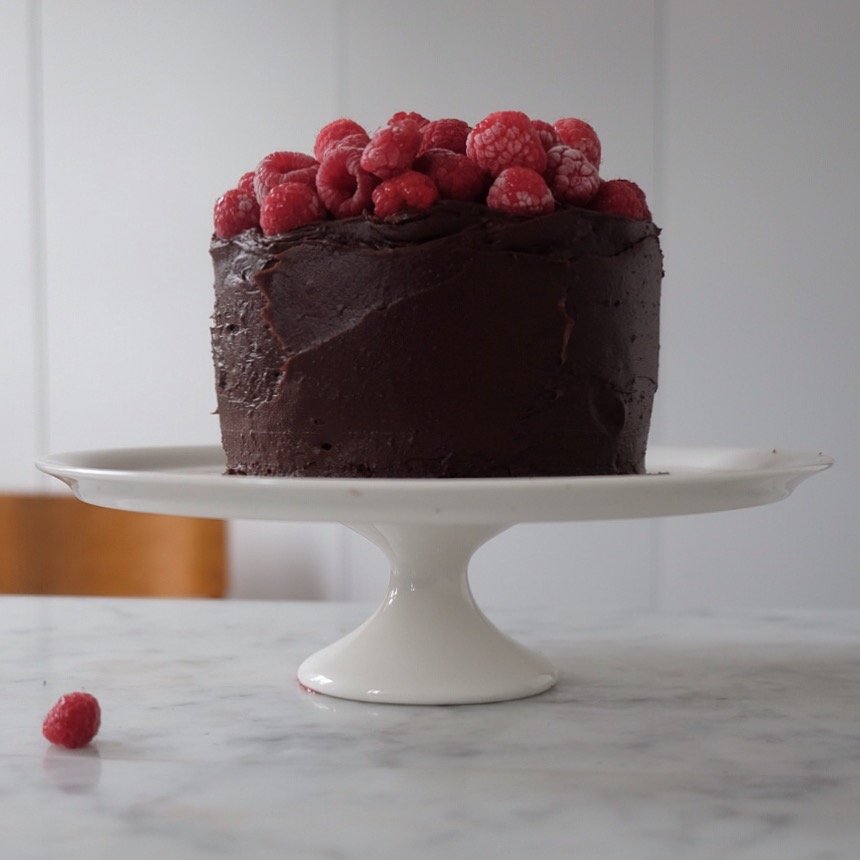 CHOCOLATE FUDGE CAKE