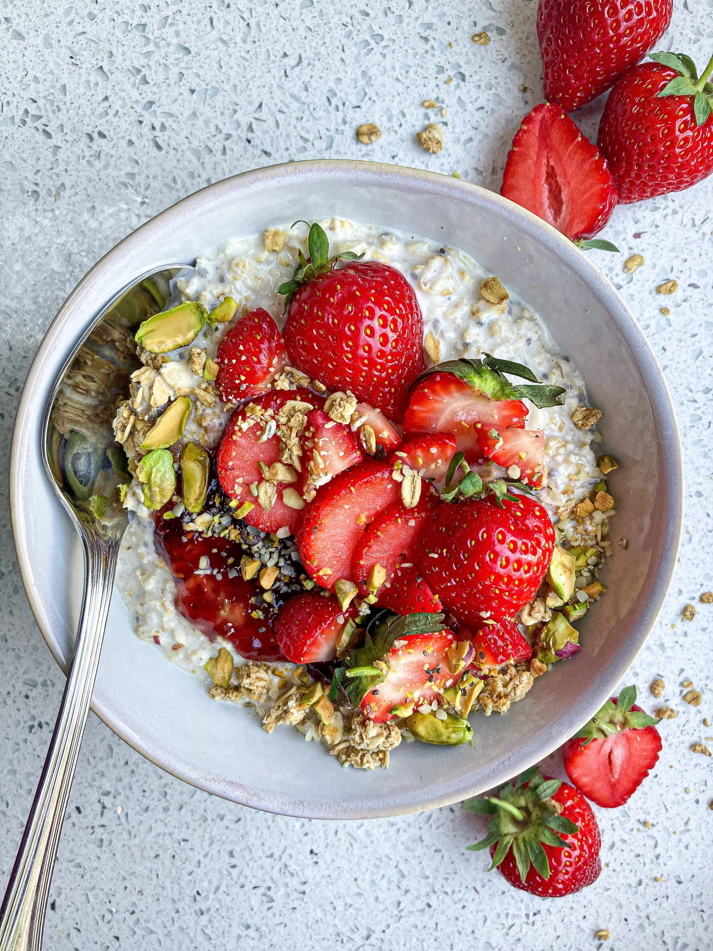 Strawberry Shortcake Overnight Oats