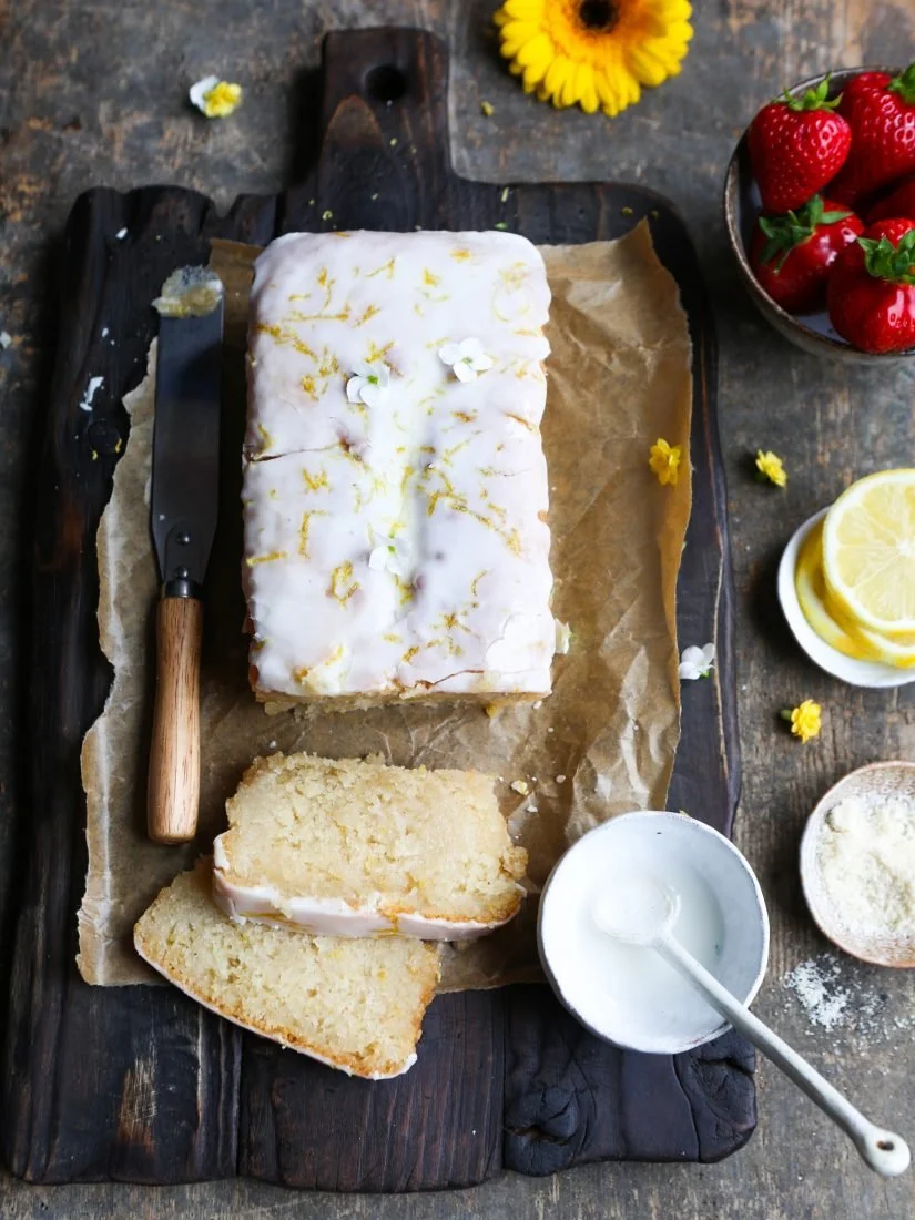 Easy Lemon Drizzle Cake