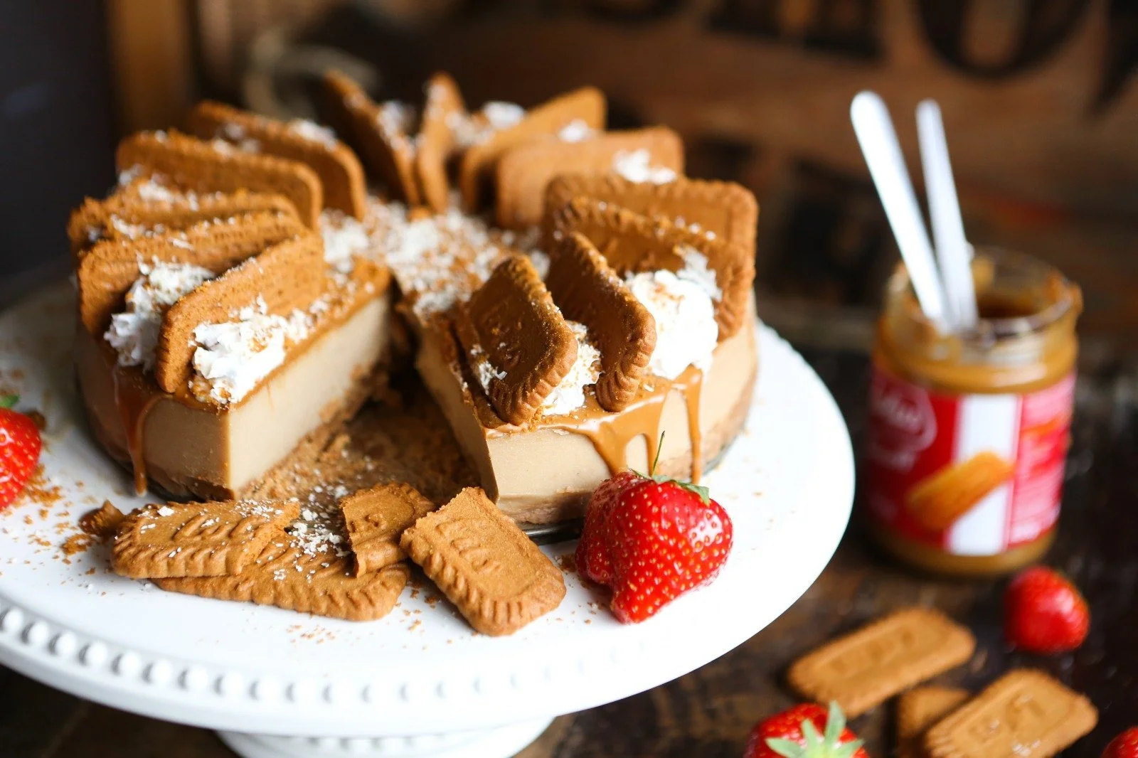 BAKED BISCOFF CHEESECAKE