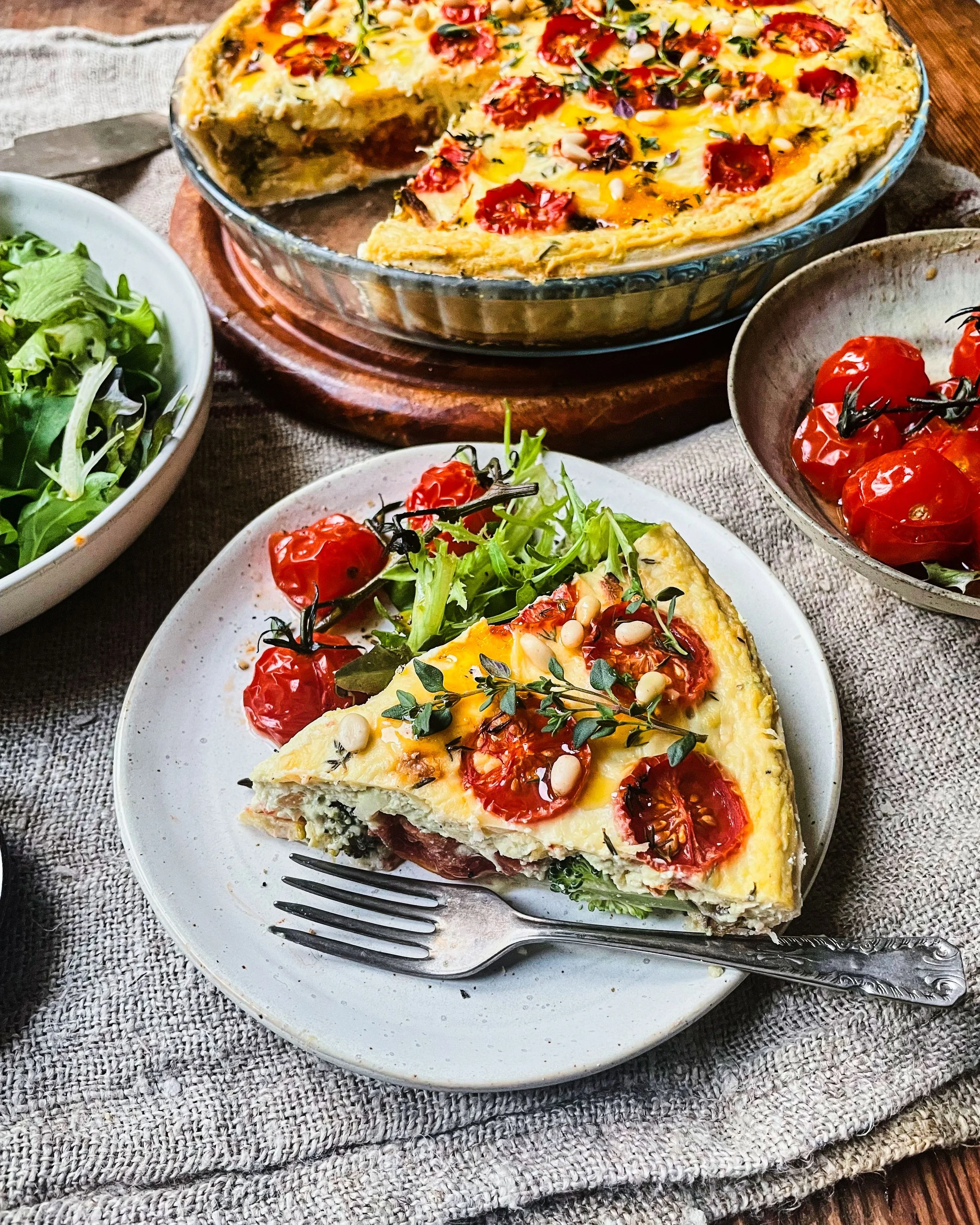 Cheesy Broccoli &amp; Tomato Quiche