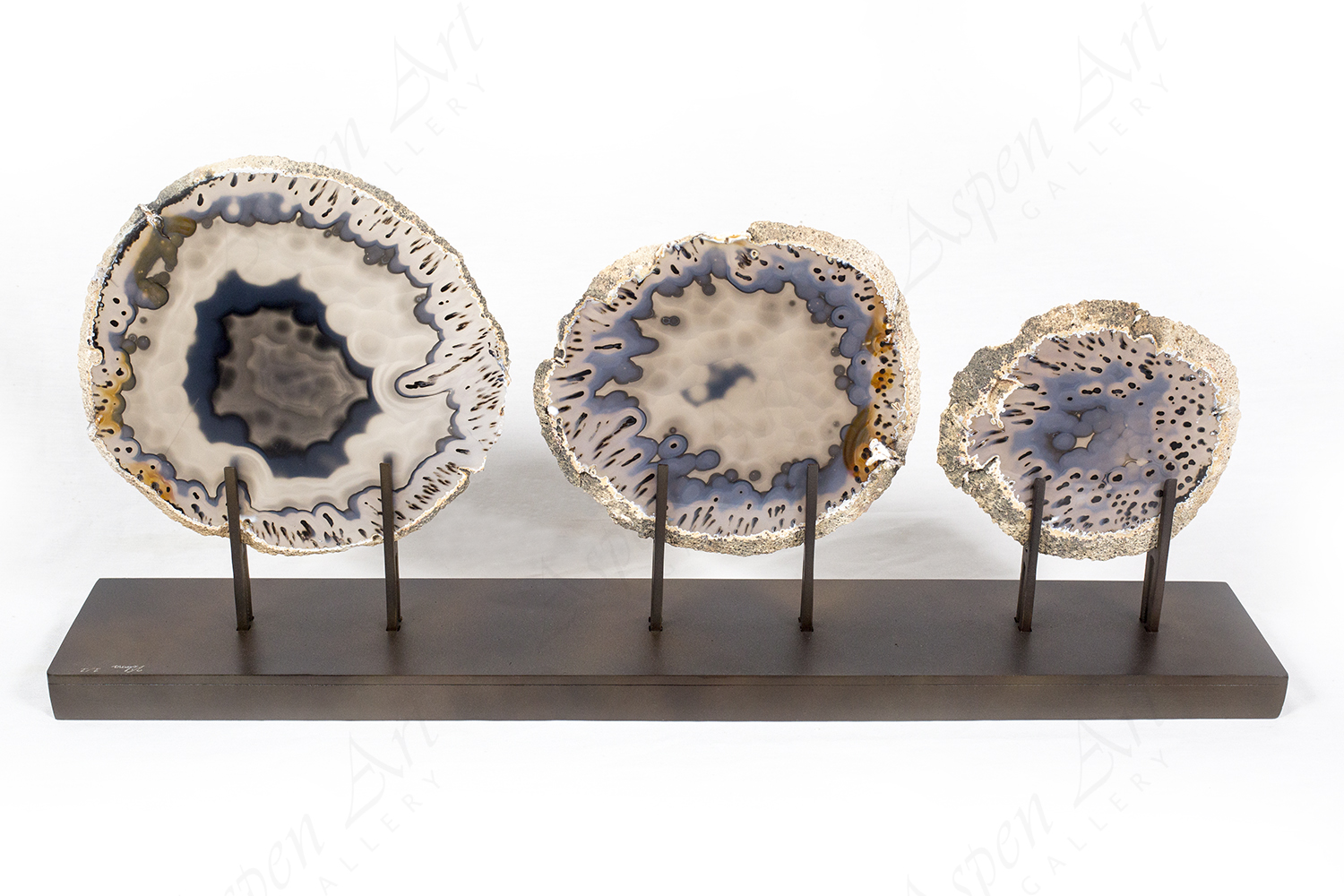 Forged steel sculpture for 3 A- grade agates from rocks