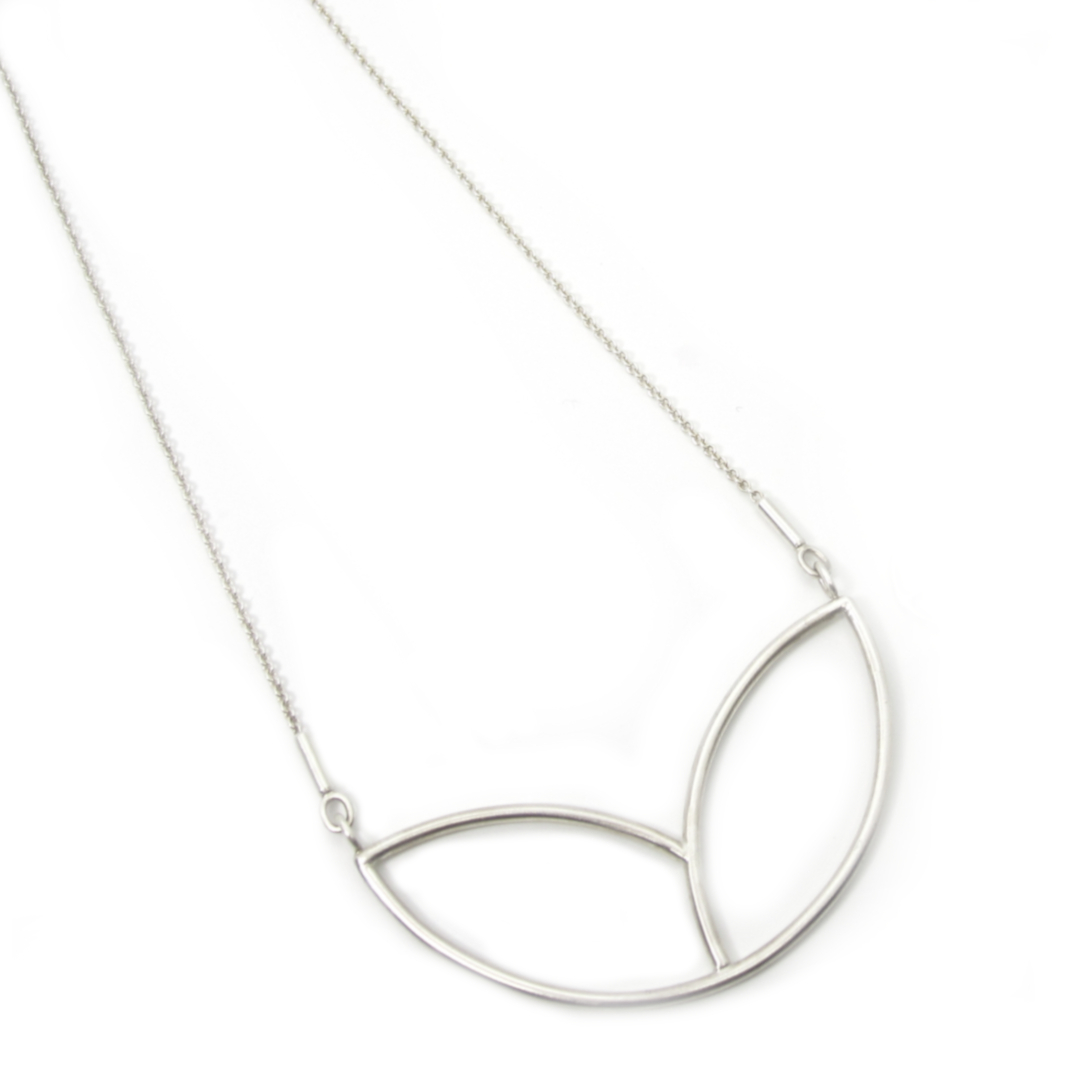 longlaurelnecklace.jpeg