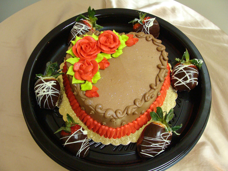 chocolate-heart-cake-and-chocolate-dipped-strawberries.jpg