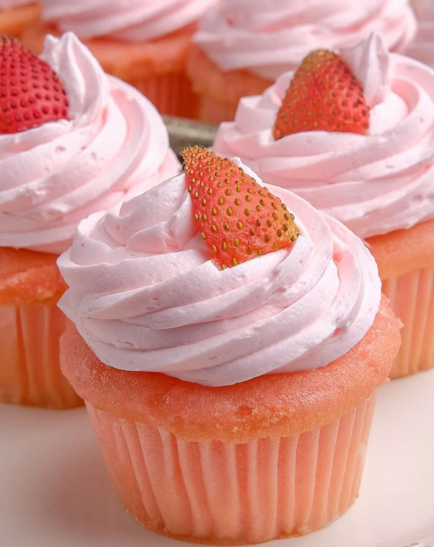 Strawberry Crème