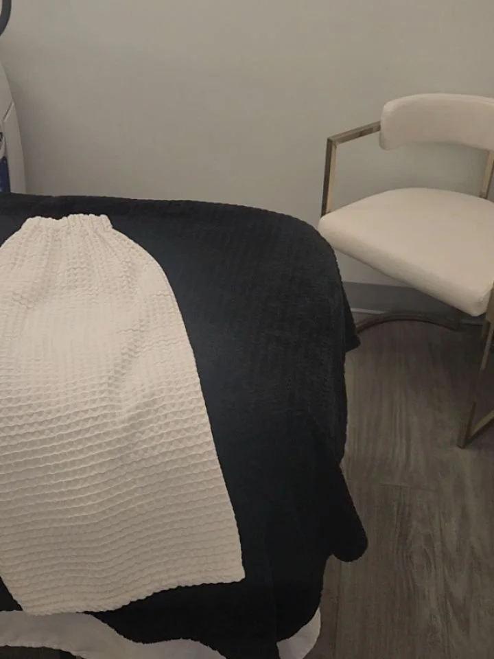 Hands-on training, expert guidance, and a medspa setting that elevates everything we do. Huge thanks to @aesthetictheorymedspa.lo for leading our apprenticeship program! 

#esthetician #estheticsapprenticeship #apprentice #skincare