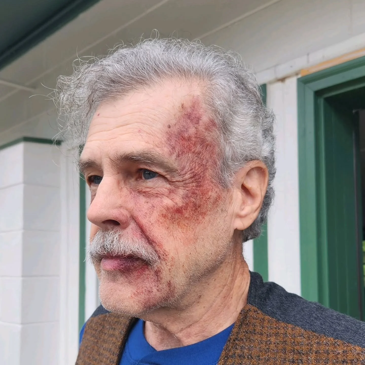 It's about that time...spooky season is approaching! Do you have your appointment booked? Our Halloween appointments book out fast, get yours scheduled today. 

And while you're here, check out this look we did on Gary while on set for a film. 

#Gal