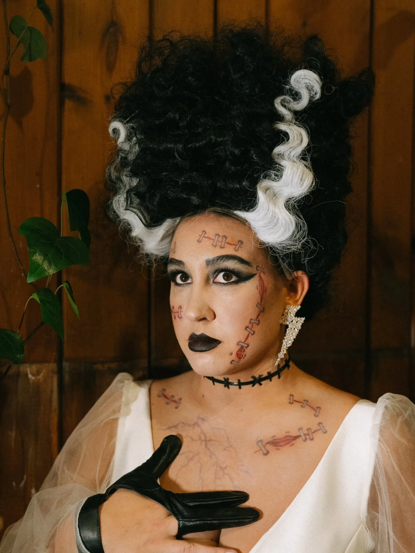 Who doesnt love a good themed wedding?! 

We had so much fun with this one. Groomsmen zombies and Bride of Frankenstein 🧟&zwj;♂️👰&zwj;♀

Photos by @jacquelyn.genevieve 

#GalsAndGhouls #makeupbygalsandghouls #LuxuryBridalBeauty #themedweddings #spe