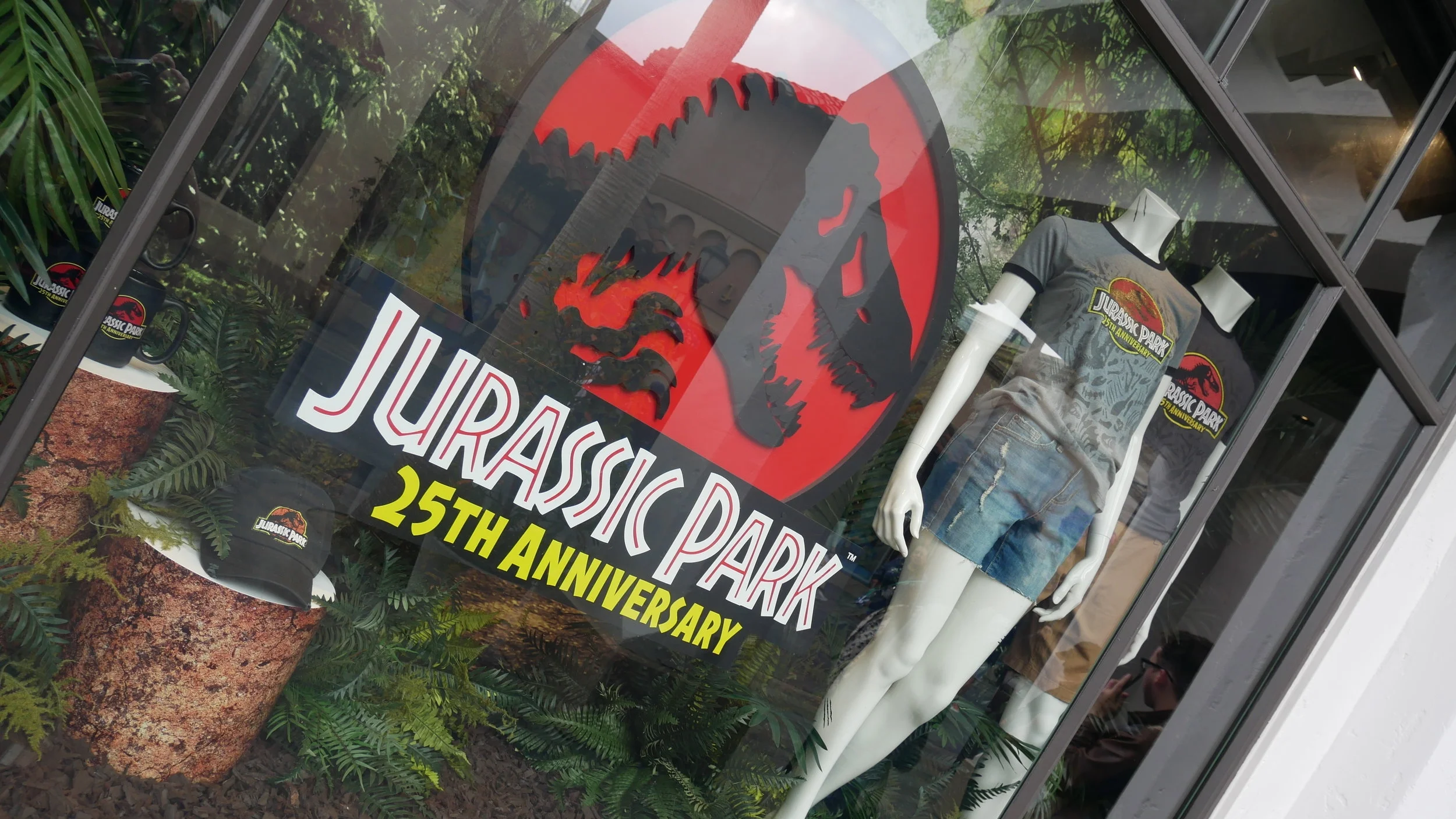 Jurassic 25: A Celebration - From Victoria's Cantina