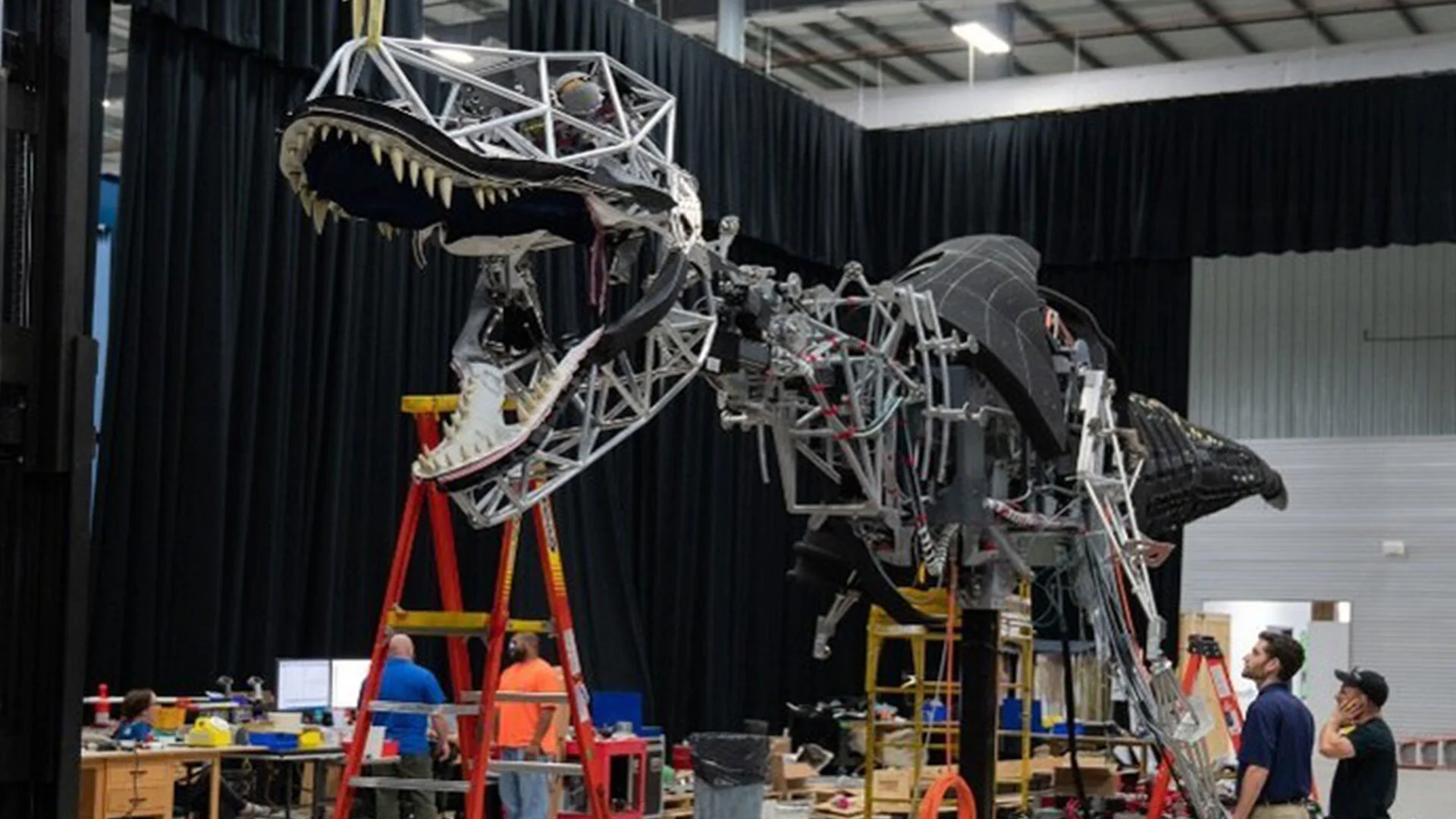 jurassic world primal attack