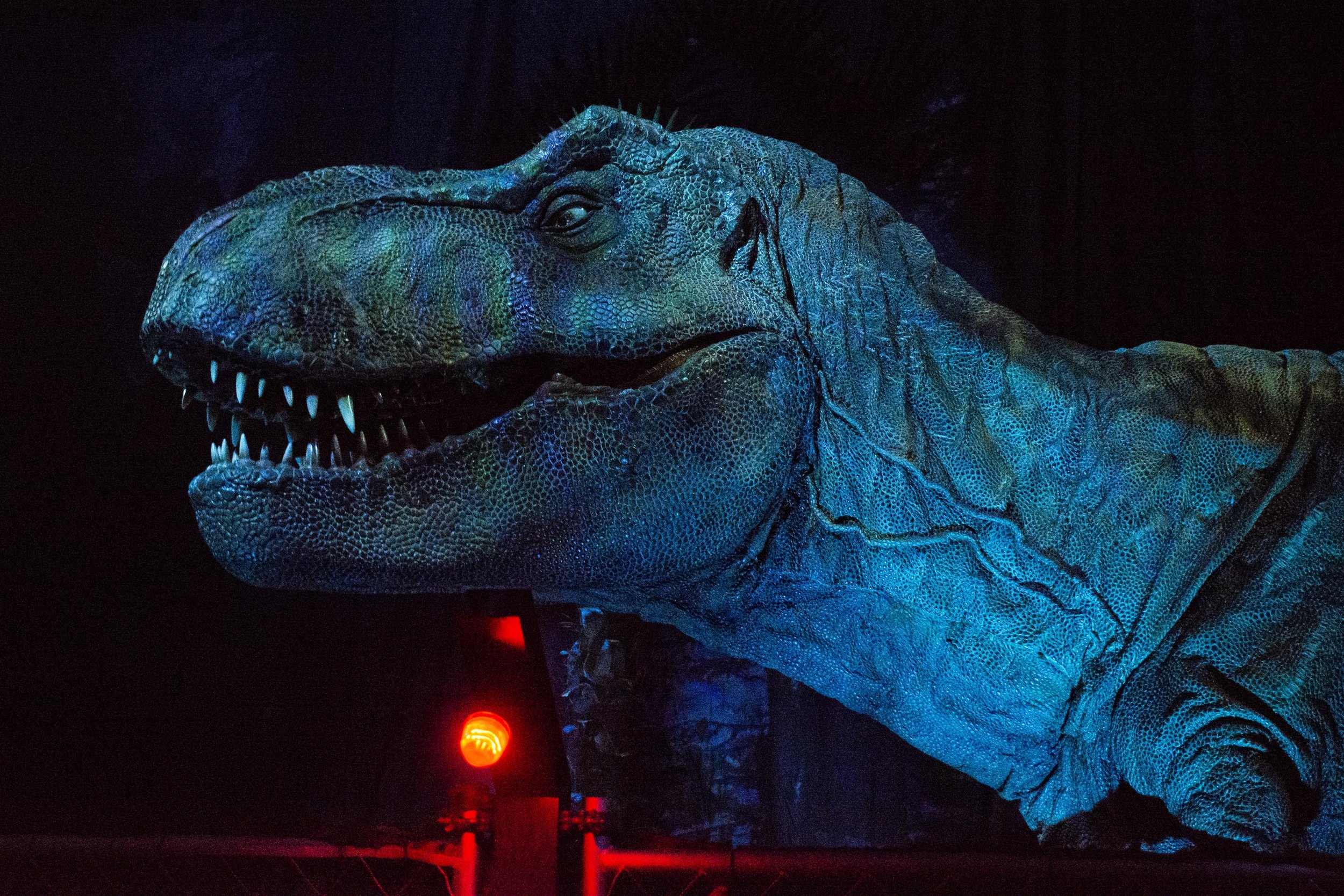 Jurassic World The Exhibition Stomps Into London With Roarsome Preview Night — The Jurassic Park 
