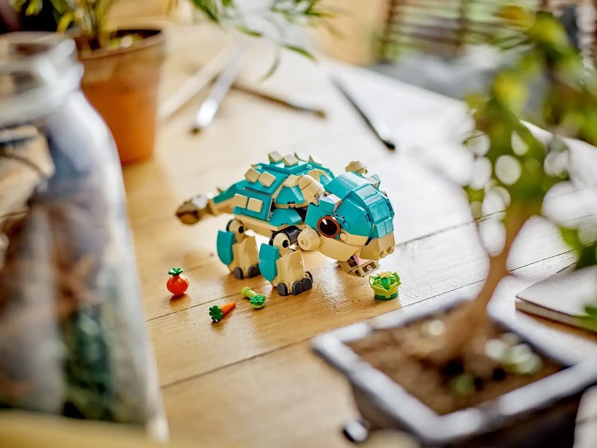 OMG. This might be the best Jurassic LEGO yet. Spotted on the LEGO Netherlands site, Baby Bumpy: Ankylosaurus is the cutest. 

#jurassicworldcampcretaceous #bumpy #ankylosaurus #ankylosaurusbumpy #bumpyankylosaurus #bumpycampcretaceous #campcretaceou