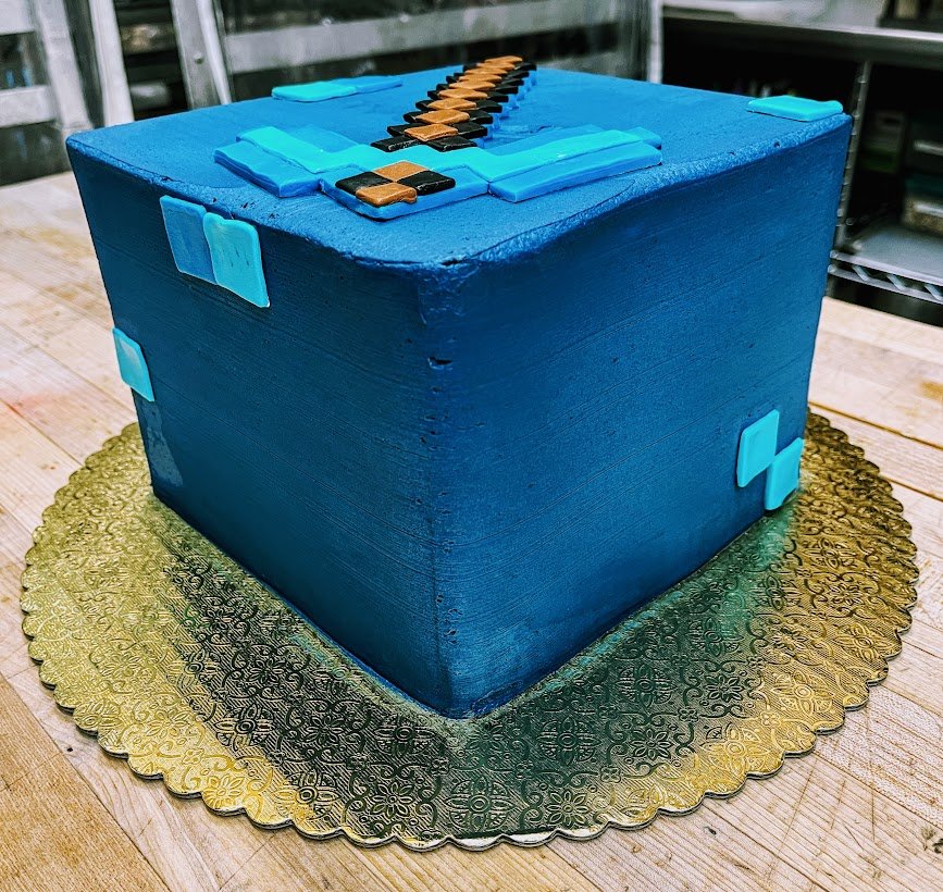 Minecraft Cake 2.JPG