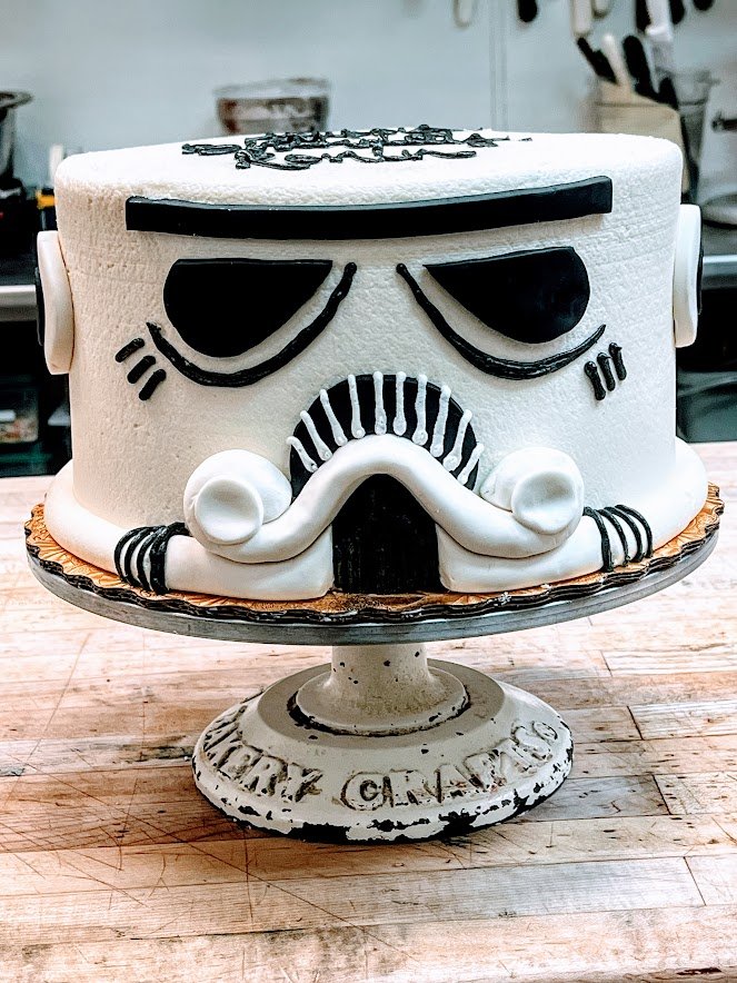 Storm Trooper Cake.JPG