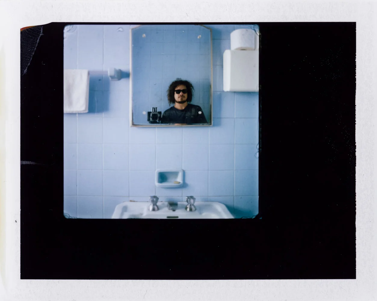 022_leo_autoretrato_Scan-190121-0005.jpg