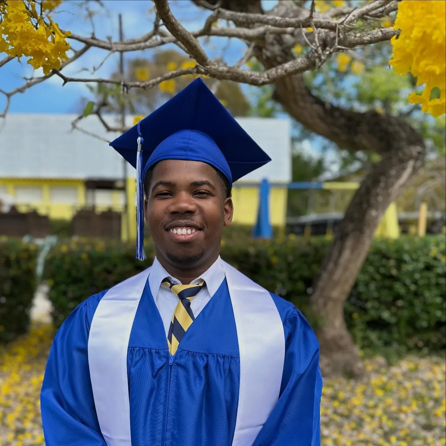 🎓 Senior Spotlight: Nyeem Gardiner
We are proud to recognize Nyeem Gardiner for his dedication and academic excellence throughout his time at Tambearly. A member of our school community for 11 years, Nyeem has consistently demonstrated discipline an