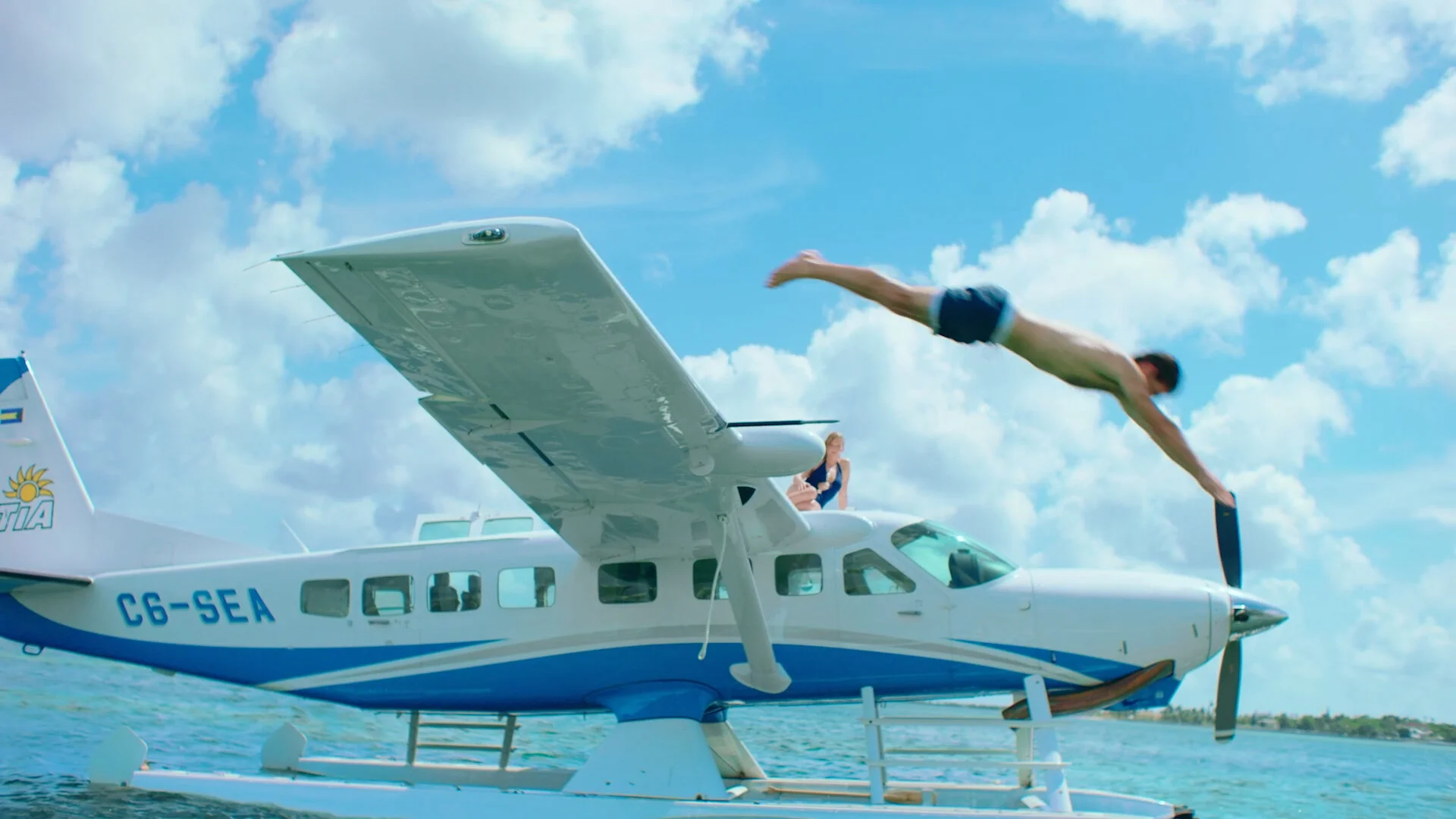 ModOp - Bahamar Couples - 30s.mp4.00_00_03_11.Still002.jpg