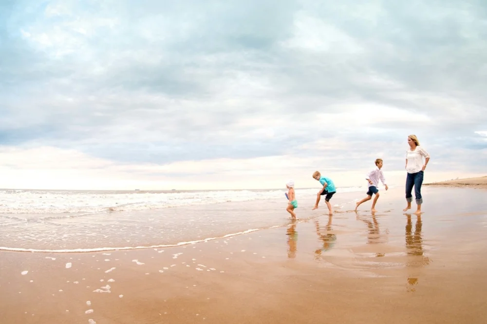 Virginia Beach Lifestyle Family Photographer